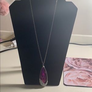 Pink necklace with matching diamond earrings💕
